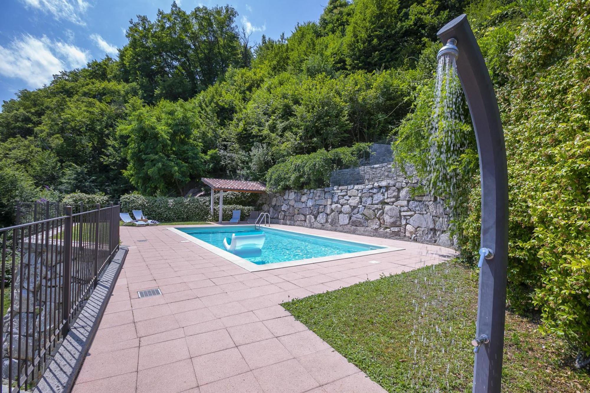 דירות Plesio Parco Dei Cervi Terrazzo מראה חיצוני תמונה